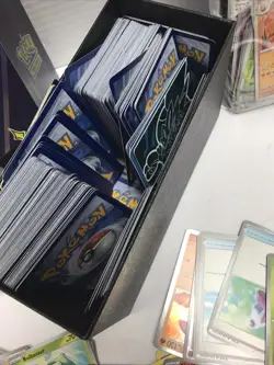 Lot Of 4.5 Lbs Of Pokemon Cards Unsorted Unsearched - Image 3