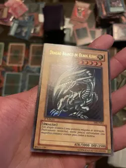 Yugioh PORTUGUESE 1st Edition Ultra Rare Blue-Eyes White Dragon DIK-P001 NM - Image 4