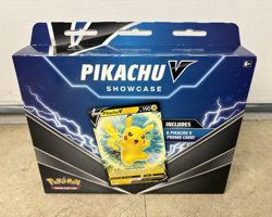 2022 POKEMON PIKACHU V SHOWCASE TCG 3 BOOSTER PACKS & 1 PIKACHU V PROMO CARD - Image 1