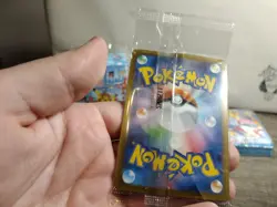 Pokemon FUKUOKA'S PIKACHU 289/SV-P sleeves and deck box damaged - Image 3