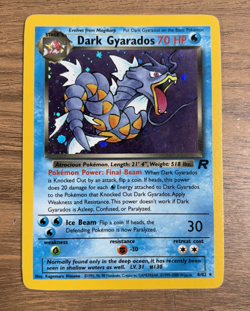 Pokemon 2000 Team Rocket Dark Gyarados 8/82 Unlimited English LP - Image 1