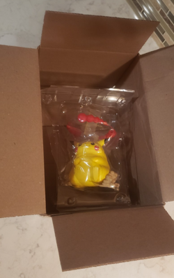 Pokemon Celebrations Premium Gigantamax Pikachu VMAX Figure from Collection Box - Image 3