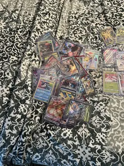 mystery pokemon pack of 30 cards 5 foils 2 hits - Image 2