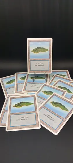 Magic the Gathering Island: Green Lot Of 13! ?? - Image 1