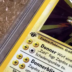 ZAPDOS-HOLO 1ST EDITION POKEMON GERMAN 1999 16 PSA 7 Graded Card - Image 3