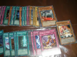 HUGE LOT OF 145 YU-GI-OH TRADING CARDS KONAMI 1990'S YUGIOH - Image 3
