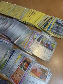 Pokemon REVERSE HOLO & HOLO 850+ Card Bulk Bundle - All English - Image 3