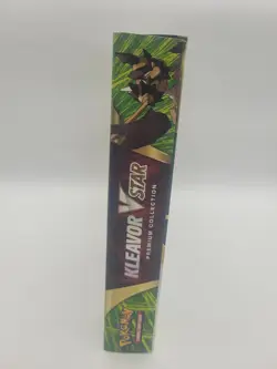 Pokemon TCG: Kleavor VSTAR Premium Collection Box - Image 4