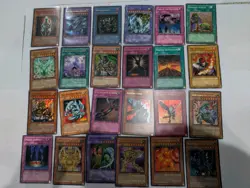 Yu-Gi-Oh 1st Edition 16 card lot - Rare, holo NM to LP, vintage - Image 1