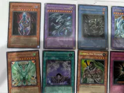 Yu-Gi-Oh 1st Edition 16 card lot - Rare, holo NM to LP, vintage - Image 2