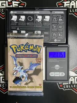 Pokemon First Edition Fossil Booster Pack - 21.15g 742818060714 - Image 1