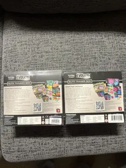 ????Pokemon TCG Evolving Skies Eeveelutions ETB Set of 2 - Image 2