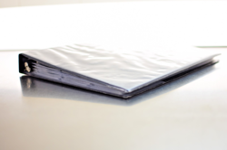 Binder of Magic The Gathering MTG Cards Mixed Bulk Lot #7 - Image 1