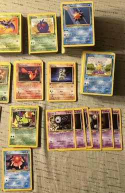 Vintage Pokemon Card Lot Multiple Sets 200+ Base Set Unlimited; Jungle; Fossil - Image 5