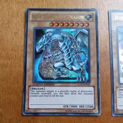 YUGIOH Blue Eyes White Dragon Lot Of 4 SDBE-EN001 SDK-001 MVP1-EN055 LC01-EN004 - Image 2