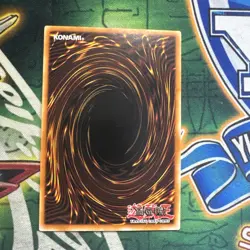 Yugioh! Blue-Eyes White Dragon MGED-EN001 Gold Rare 1st Edition NM - Image 2