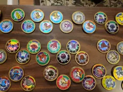 Hasbro 1999 Pokemon Battling Coin Game Vintage Lot of 177 Coins and Coin Holders - Image 4