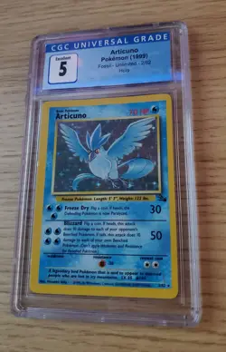 1999 Pokemon Articuno Fossil Holo Card Unlimited CGC 5 - Image 2