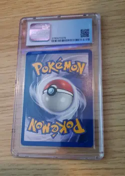 1999 Pokemon Articuno Fossil Holo Card Unlimited CGC 5 - Image 3