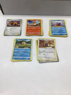 Pokemon (Lot of approx 1000) Assorted Trading Card Game Cards - Image 5