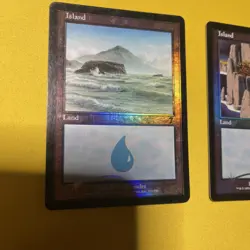 Island Mana Magic The Gathering 7th Edition Foil. Light Play - Image 2