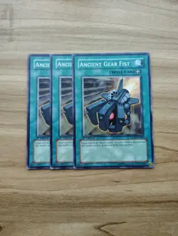 Yu-Gi-Oh! - Ancient Gear Fist 3X - Full Playset - Image 1