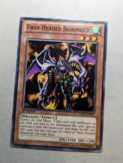 Twin-Headed Behemoth - YSKR-EN013 - Common 1st Ed Yugioh VLP - Image 1
