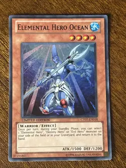 Elemental HERO Ocean CT07-EN018 2010 Collectors Tins Limited Super Rare LP - Image 1