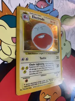 Electrode 2/64 Pokemon Card TCG Jungle Unlimited Holo MP/HP - Image 2