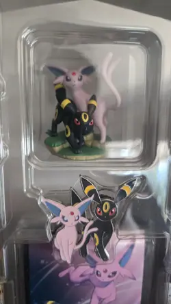 Pokemon Prismatic Evolutions Premium Figure Collection - 2 promos & 11 boosters! - Image 4