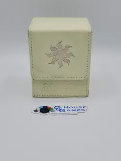 Mana Flip Deck Box Alcove White Ultra Pro 1 Magnet MTG Magic #X *CCGHouse* BG - Image 1