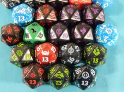 28x Magic The Gathering D20 Spindown Dice from various pre-release kits - Image 2