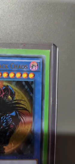 🔥 YUGIOH Magician of Black Chaos YGLD-ENC01 ULTRA RARE HOLOGRAPHIC NEAR MINT - Image 4