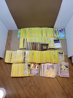 Vintage Pokemon Card Lot Of Nearly 1000 Cards US 1999-2007! Including Holos! - Image 1