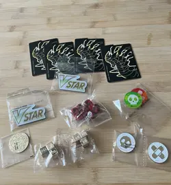 Pokemon Tcg Charizard Premium Box Metal Coins/token And Dice Set - Image 1