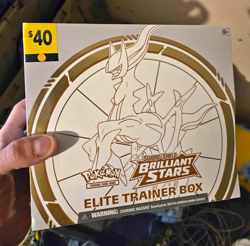 Pokemon TCG Sword & Shield Brilliant Stars Elite Trainer Box - 8 Packs (85012) - Image 1