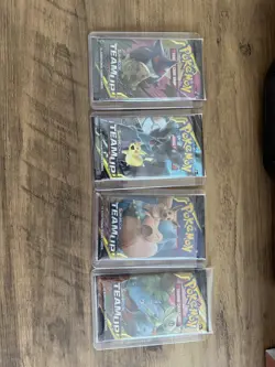 Pokemon Sun & Moon: Team Up Booster Pack - Image 1