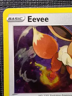Pokemon TCG - Eevee SWSH042 Black Star Promo Holo - LP - Image 2