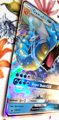 Pokemon - Gyarados GX Full Art Holo Hidden Fates Black Star Promo SM212 ENG - Image 2