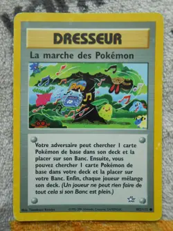 LA MARCHE DES POKEMON (DRESSEUR) 102/111 - NEO GENESIS - WIZARDS - TRES BON ETAT - Image 1
