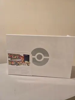 Pokemon TCG Sword and Shield Ultra Premium Collection Charizard Box 820650871115 - Image 2