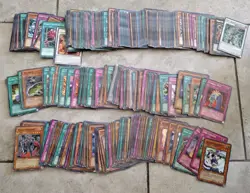 Vtg Yu-Gi-Oh TCG Card Lot 1996 400+ Cards - Image 3