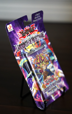2002 Yugioh LON 1st Edition Labyrinth of Nightmare Blister Pack Sealed TCG - Image 4