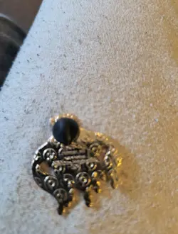 Mega Diancie M Pokemon Pin Badge Metal Mega 2014 Enamel RARE - Image 2