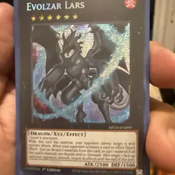 Yugioh Evolzar Lars MP24-EN099 Prismatic Secret Rare 1st Ed NM - Image 1