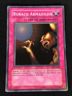 YUGIOH TRAP HOLE LDB-P058 1ST SUPER (NM) PORTUGESE - Image 1