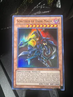 ?? YUGIOH Sorcerer of Dark Magic DPYG-EN010 SUPER RARE HOLOFOIL NEAR MINT - Image 1