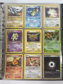 Pokemon Card Collection VTG Binder Holo Rare Stamped WoTC (585 Cards) - Image 1