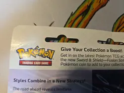 Pokemon TCG Sword & Shield Fusion Strike 3-Pack Blister Eevee Factory Sealed - Image 3