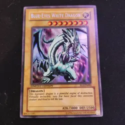 Yugioh Blue-Eyes White Dragon FL1-EN001 Limited Edition Secret Rare Near Mint/LP - Image 1